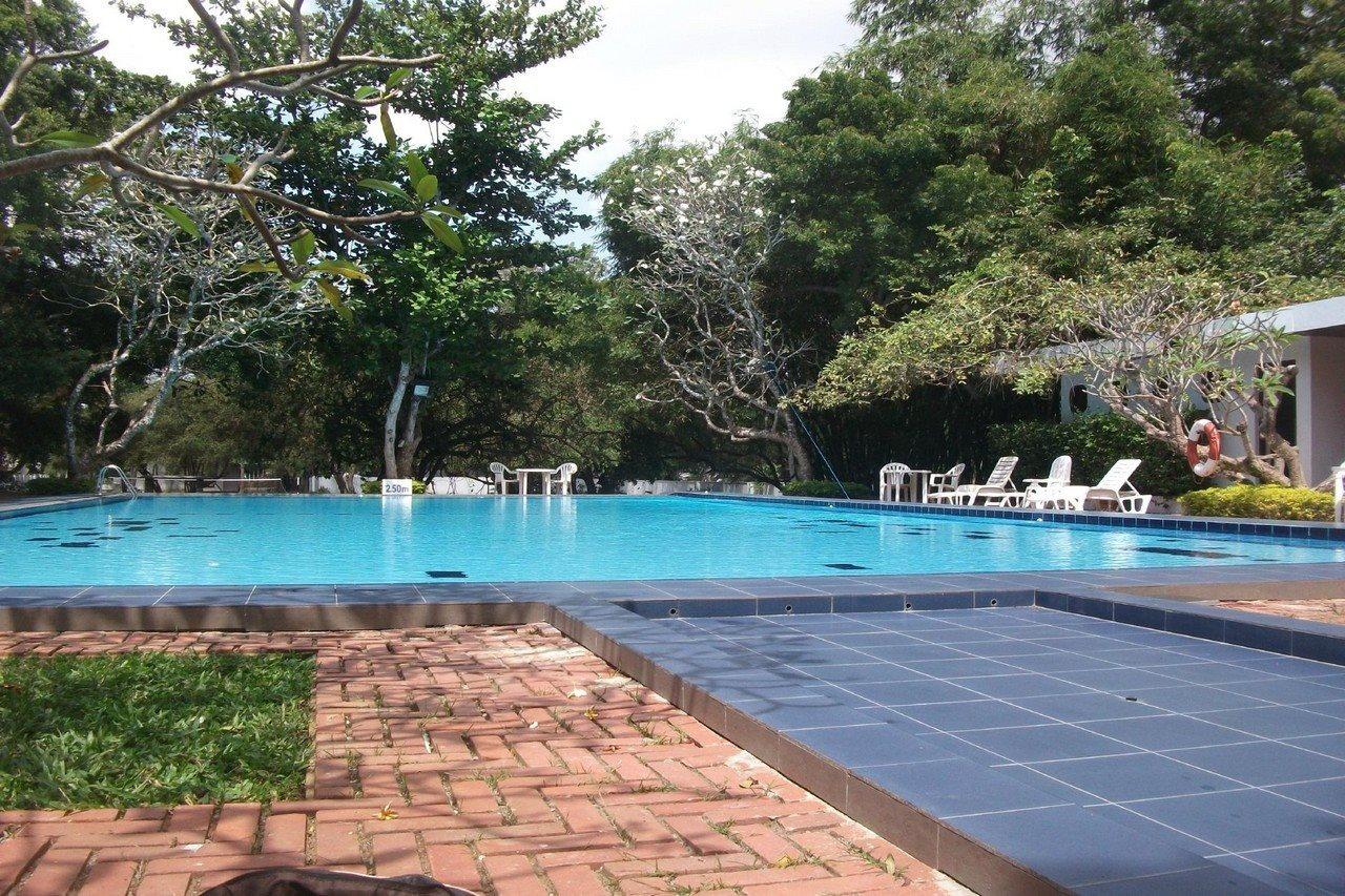 Peacock Beach Hotel Hambantota Extérieur photo